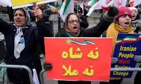 Irã vai enforcar manifestante que participou de protestos contra o regime