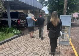 Homem suspeito de atropelar policial se apresenta na Delegacia de Polícia de Três Passos