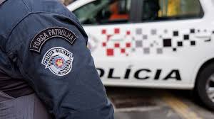 Mulher é atingida por golpe de faca a caminho do trabalho na cidade de Três Passos